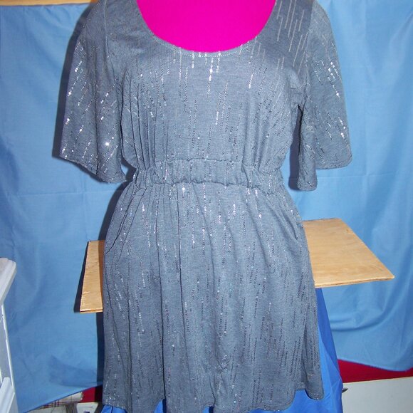 Staring at Stars Elastic Waist Dress with Sequin Accents Sz M - Picture 1 of 9